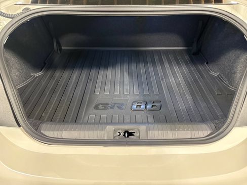 Used 2025 Toyota GR86 Premium w/ ALL Weather Mat Package (TMS) RWD image 25