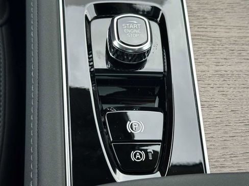 New 2026 Volvo XC90 B6 Plus w/ Protection Package image 34