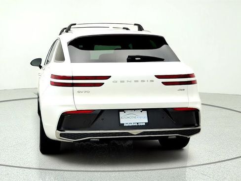 Used 2026 Genesis GV70 2.5T Select AWD/4WD image 6