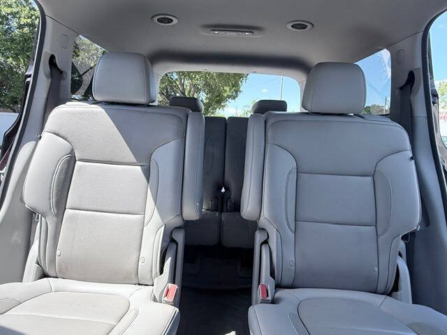 Used 2020 GMC Acadia SLT FWD image 12