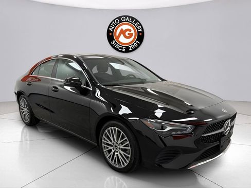 Used 2025 Mercedes-Benz CLA 250 4MATIC image 1