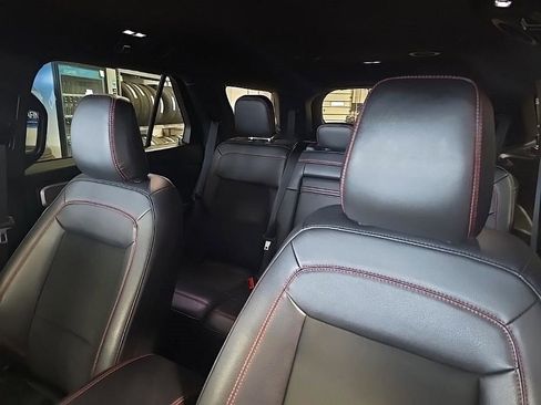Used 2022 Ford Explorer ST-Line image 24