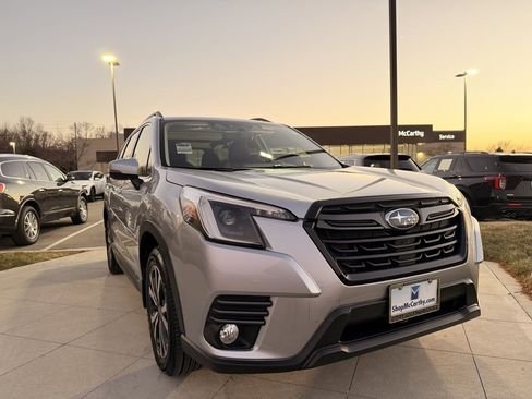 Used 2022 Subaru Forester Limited image 11