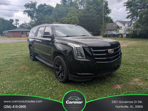 Used 2018 Cadillac Escalade ESV Luxury AWD/4WD image 3