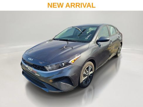 Used 2024 Kia Forte LXS FWD image 1