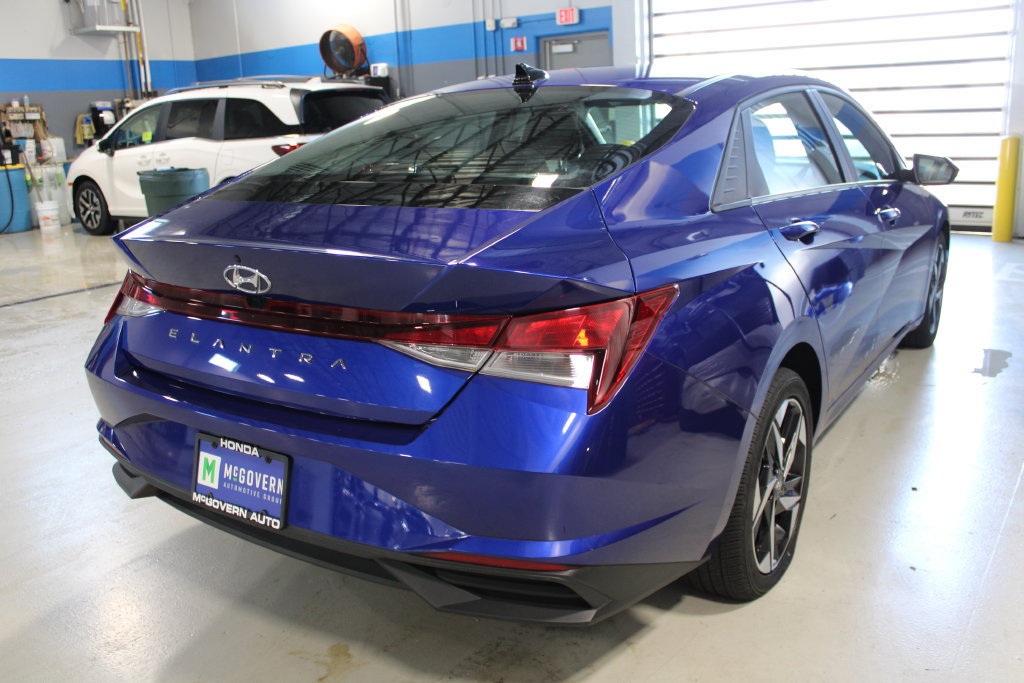 Used 2023 Hyundai Elantra SEL w/ Convenience Package FWD image 24