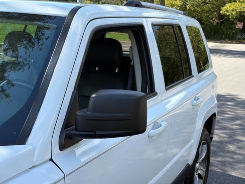 Used 2017 Jeep Patriot High Altitude image 11