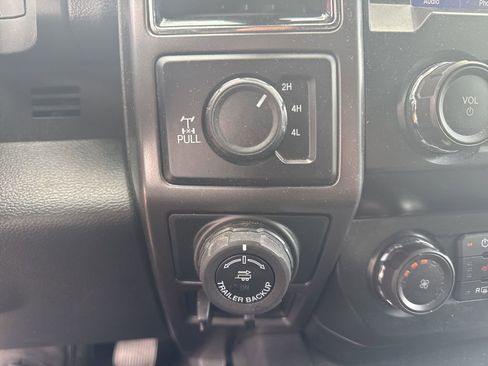 Used 2020 Ford F150 XLT w/ Equipment Group 302A Luxury AWD/4WD image 17