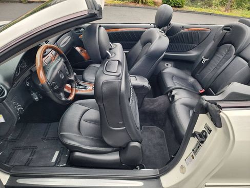 Used 2009 Mercedes-Benz CLK 350 Cabriolet image 34