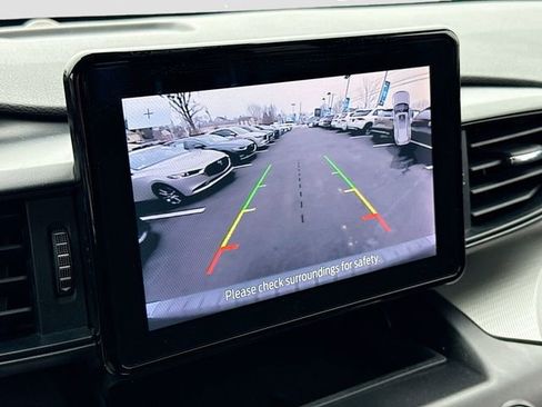 Used 2020 Ford Explorer XLT image 14