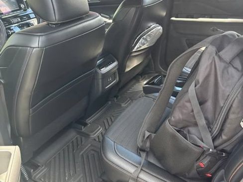 Used 2025 Nissan Pathfinder Rock Creek AWD/4WD image 8
