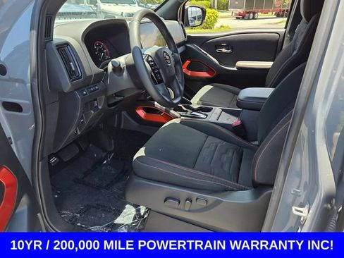 Used 2025 Nissan Frontier PRO-4X w/ Pro Convenience Package AWD/4WD image 9