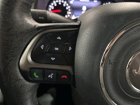 Used 2022 Jeep Renegade Latitude w/ Convenience Group image 29