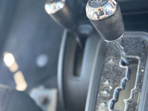 Used 2017 Jeep Wrangler Unlimited Sport w/ Quick Order Package 24S image 16