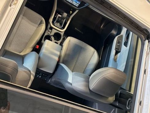 Used 2025 Subaru Forester Premium image 44