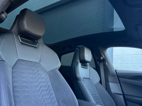 Used 2023 Audi e-tron GT Premium Plus w/ Performance Package image 19