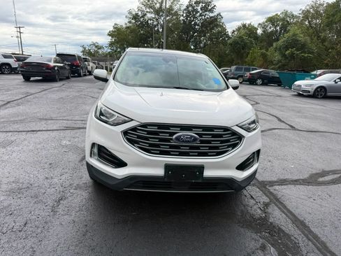Used 2019 Ford Edge SEL w/ Equipment Group 201A FWD image 2