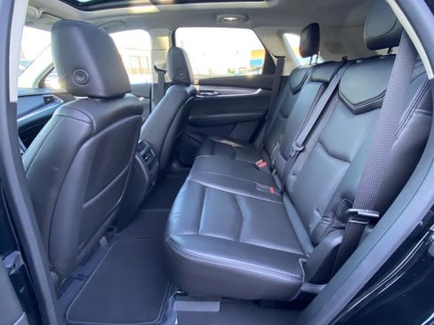 Used 2017 Cadillac XT5 Luxury w/ Driver Awareness Package image 27