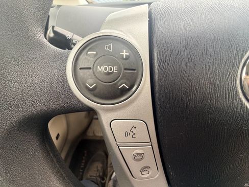 Used 2011 Toyota Prius Three FWD image 7
