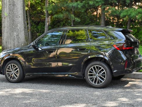 Used 2026 BMW X1 xDrive28i w/ M Sport Package AWD/4WD image 4