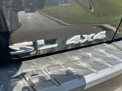 Used 2017 Nissan Titan SL AWD/4WD image 53