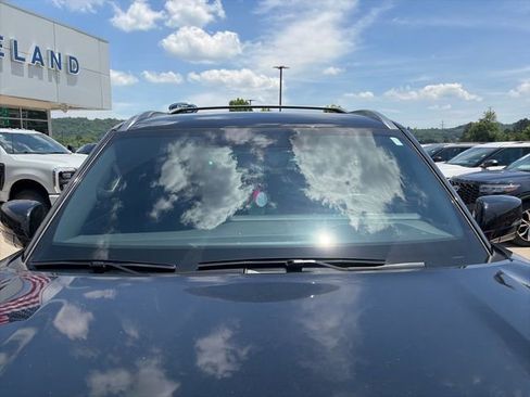 Used 2025 Nissan Armada Platinum AWD/4WD image 7