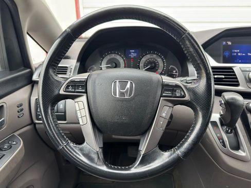 Used 2014 Honda Odyssey Touring image 25
