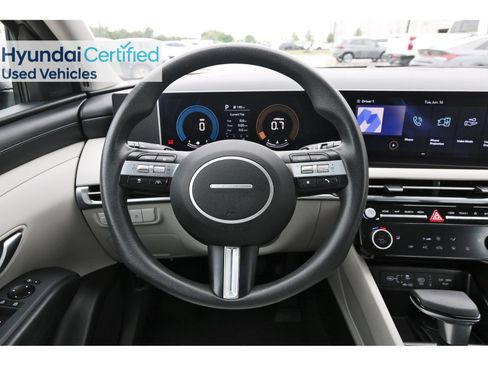Certified 2025 Hyundai Tucson SEL FWD image 16