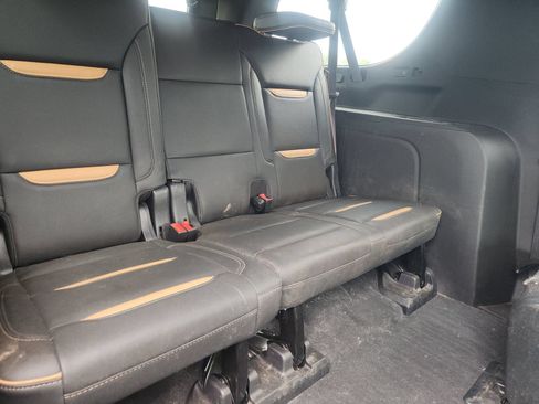 Used 2021 GMC Yukon XL AT4 w/ AT4 Premium Package AWD/4WD image 6