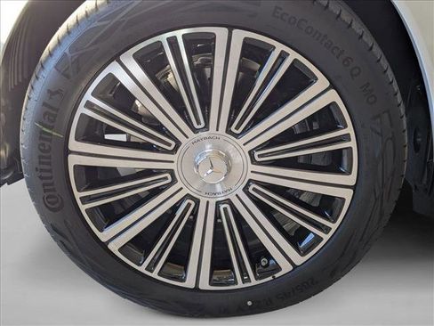 New 2026 Mercedes-Benz Maybach GLS 600 4MATIC image 24