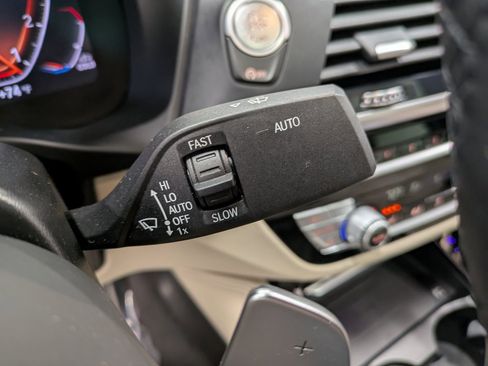 Used 2021 BMW X4 xDrive30i w/ Executive Package image 18