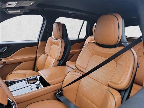 Used 2020 Lincoln Aviator Black Label w/ Dynamic Handling Package image 13