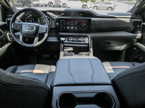 Used 2023 GMC Sierra 1500 AT4 w/ Technology Package AWD/4WD image 29