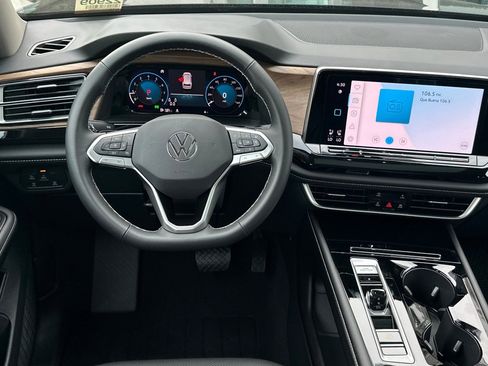 New 2026 Volkswagen Atlas SE AWD/4WD image 12