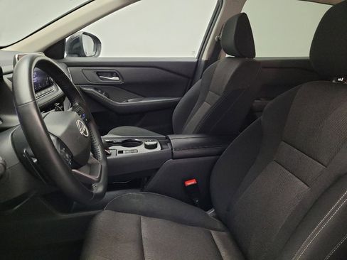 Used 2025 Nissan Rogue SV AWD/4WD image 17