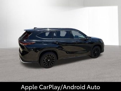 Used 2026 Toyota Highlander XSE AWD/4WD image 11