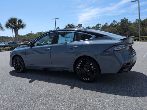 New 2026 Nissan Sentra SR FWD image 7