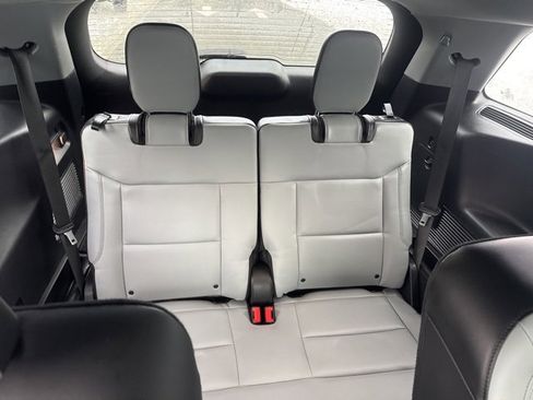 Used 2021 Ford Explorer XLT w/ Equipment Group 202A image 20