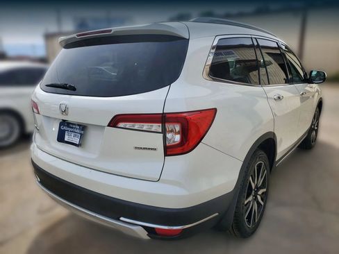 Used 2019 Honda Pilot Touring image 13