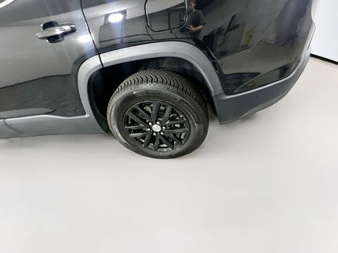 Used 2019 GMC Acadia SLT image 11