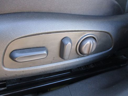 Used 2024 Chevrolet Malibu LT image 33