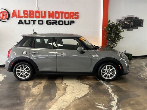 Used 2020 MINI Cooper S image 2