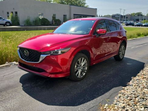 Used 2023 MAZDA CX-5 Signature AWD/4WD image 3