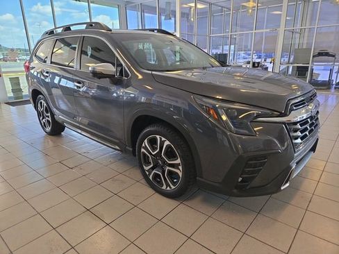 Used 2023 Subaru Ascent Touring AWD/4WD image 2