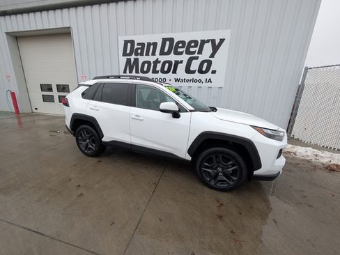 Used 2024 Toyota RAV4 Adventure image 31