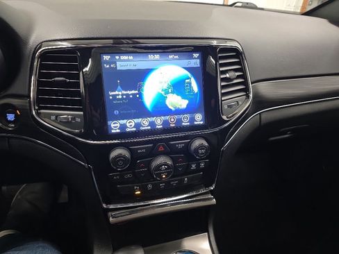 Used 2022 Jeep Grand Cherokee Limited AWD/4WD image 15