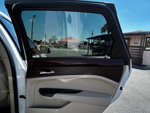 Used 2013 Cadillac SRX Performance FWD image 20