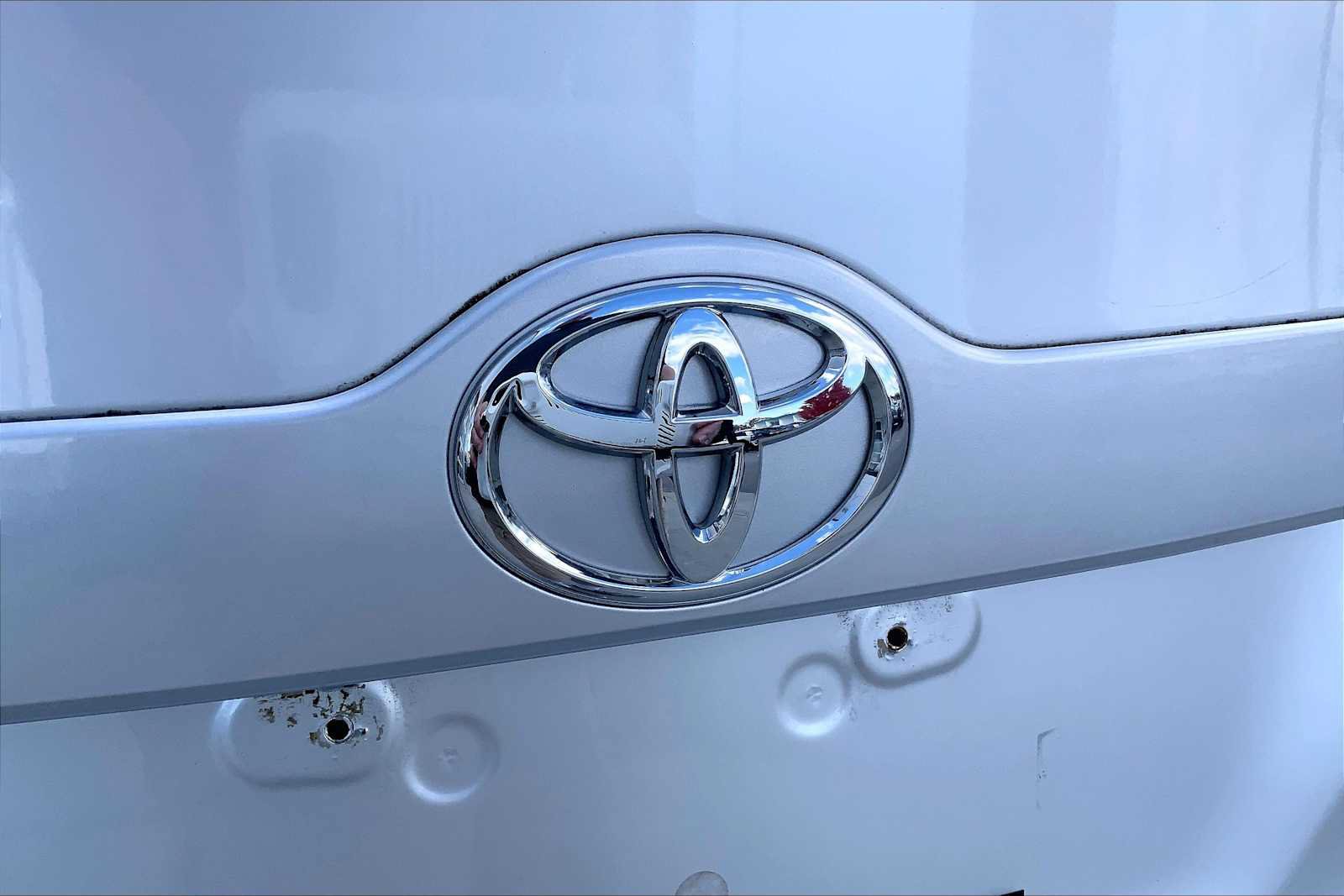 Used 2012 Toyota Camry LE FWD image 32
