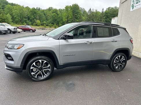 Used 2023 Jeep Compass Limited w/ Sun and Sound Group AWD/4WD image 2