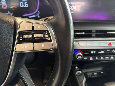 Used 2025 Kia Telluride S FWD image 24